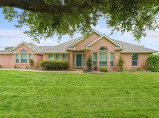 830 S Clinton Ln, Midlothian, TX 76065