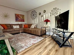 995 N Cass Lake Rd APT 123, Waterford, MI 48328