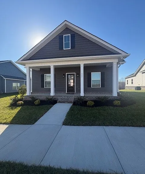 121 Kirbyberry Rd — Photo 1