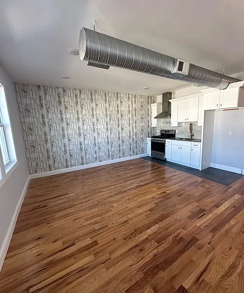 90 8th Ave #101 — Photo 6