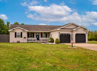 415 Prince Ln, Herrin, IL 62948