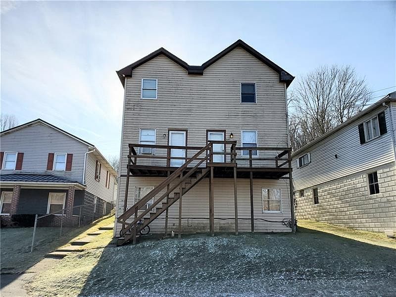 2nd image of 138 Ontario Rd