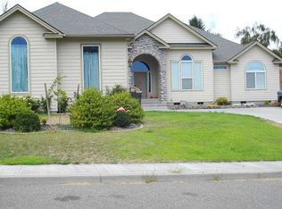 150 Andrea Ln, Richland, WA 99352