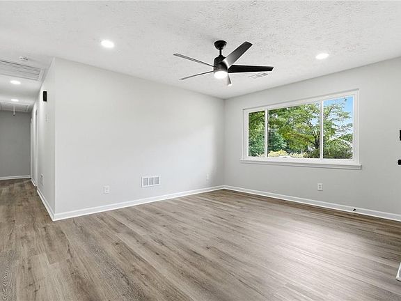 5th image of 2540 Silver King Dr