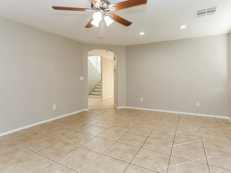 8329 Wildwood Glen Dr — Photo 4
