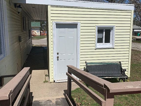 5th image of 321 E Pearl St