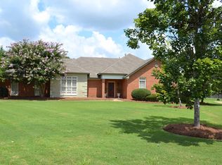 8201 Heathrow Pl, Montgomery, AL 36117