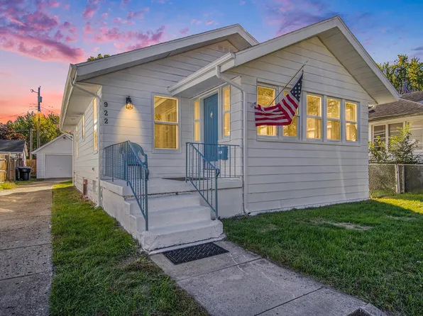 922 S 32nd St, South Bend, IN 46615
