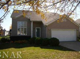 6 Drake Ct, Bloomington, IL