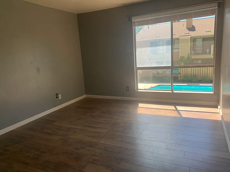 9025 Alcosta Blvd — Photo 5