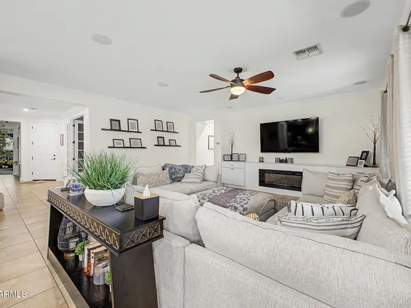 10453 W EL CORTEZ Place, Peoria, AZ 85383