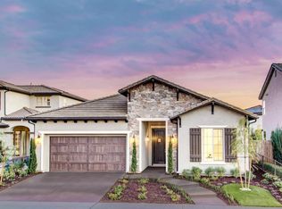 11305 N Alicante Dr, Fresno, CA