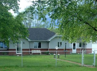 10575 Birch Ave, Hastings, NE 68901