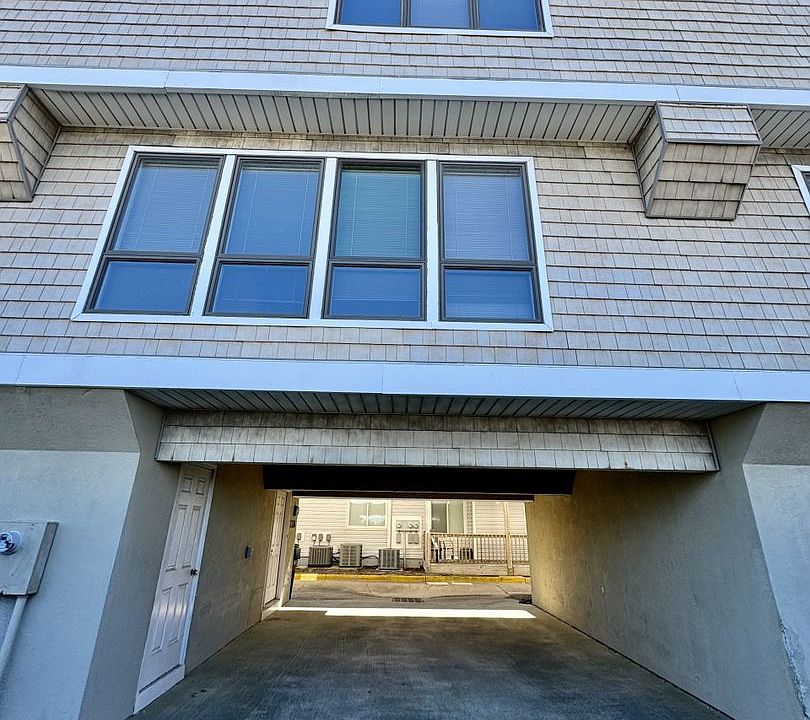 1st image of 2326 Starfish Rd
