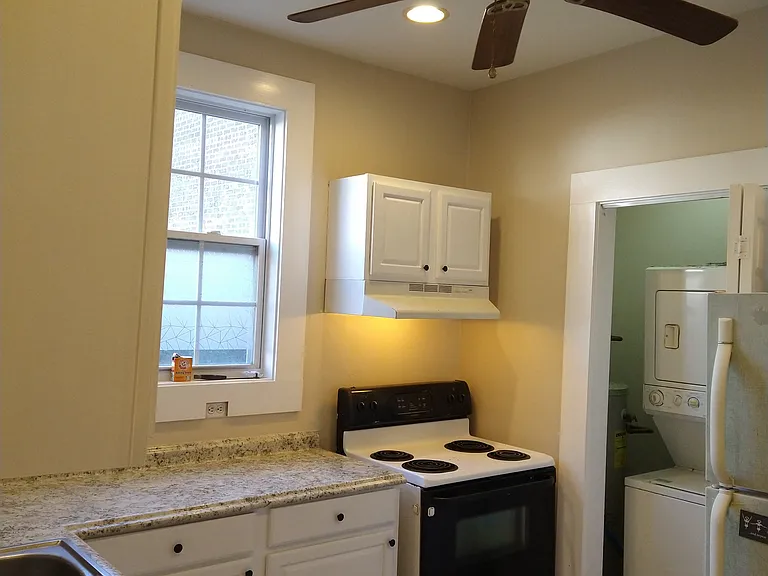 1118 Melpomene St #A — Photo 5