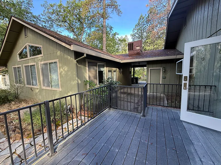17425 Alexandra Way — Photo 50