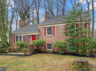 5425 Lehigh Ln, Springfield, VA 22151