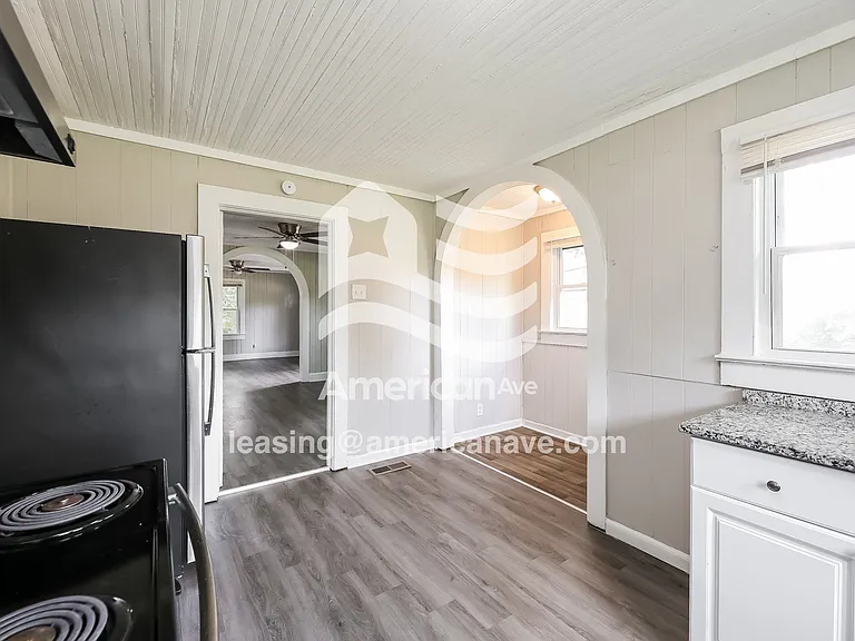 25239_008_kitchen_9.jpg
