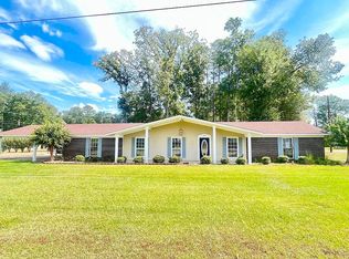 222 Oakdale Dr, Amory, MS 38821