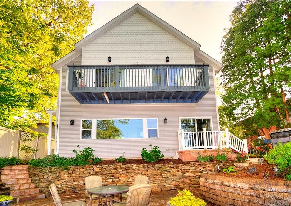 1st image of 3585 Peninsula Dr