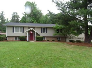 115 Ridgeway Dr, Thomasville, NC 27360