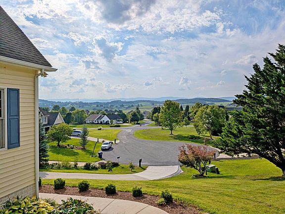 3rd image of 2605 Rising Rock Ct