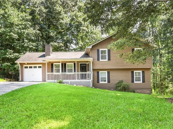 1501 Fieldrock Ct, Lawrenceville, GA 30043