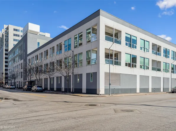 111 10th St Unit 302, Des Moines, IA 50309