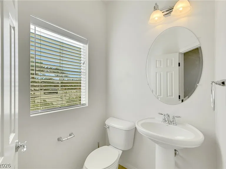 10185 Bishops Peak Ct — Photo 4