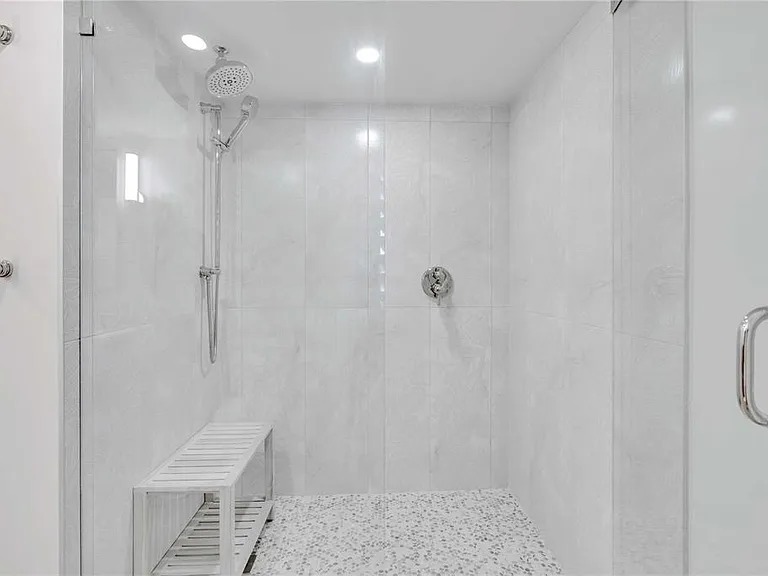 5611 Gulf Of Mexico Dr #1 — Photo 8