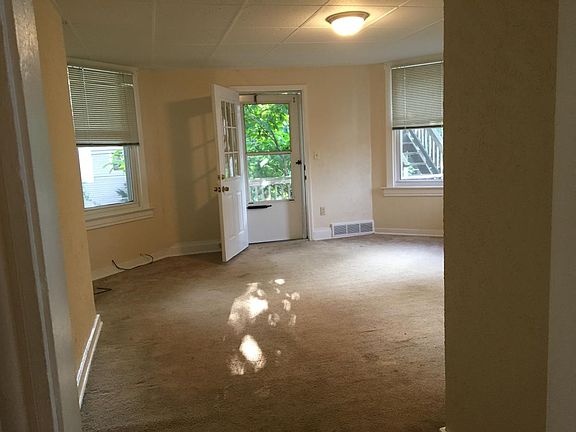 Living Room leads to deck