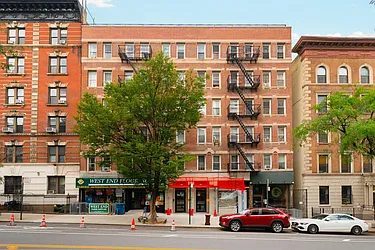 57 West 106th Street in Manhattan Valley