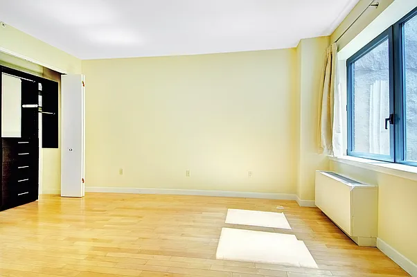 Rented by City Connections Realty | media 12