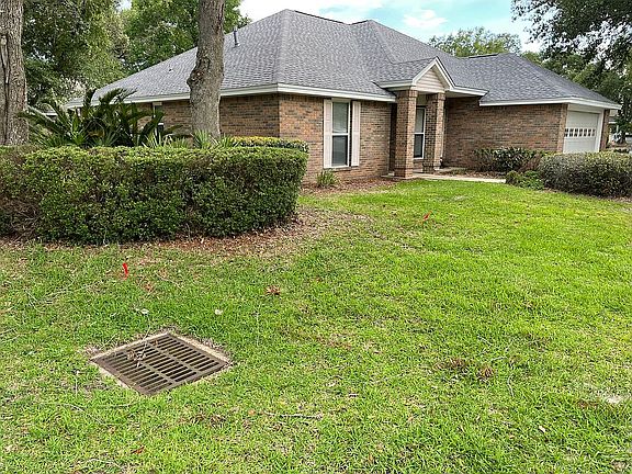 3rd image of 4324 Hidden Lakes Dr
