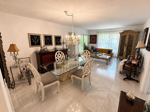 4th image of 5570 Tamberlane Circle #329