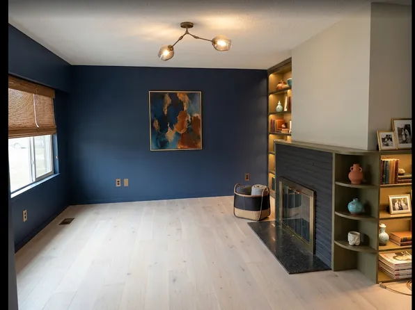 15950 Fraser Hwy, Surrey, BC