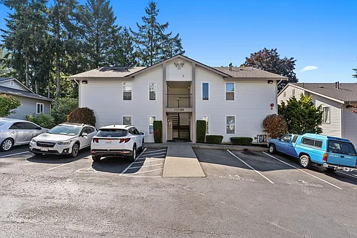 17730 12th Ave NE #303 Photo 1