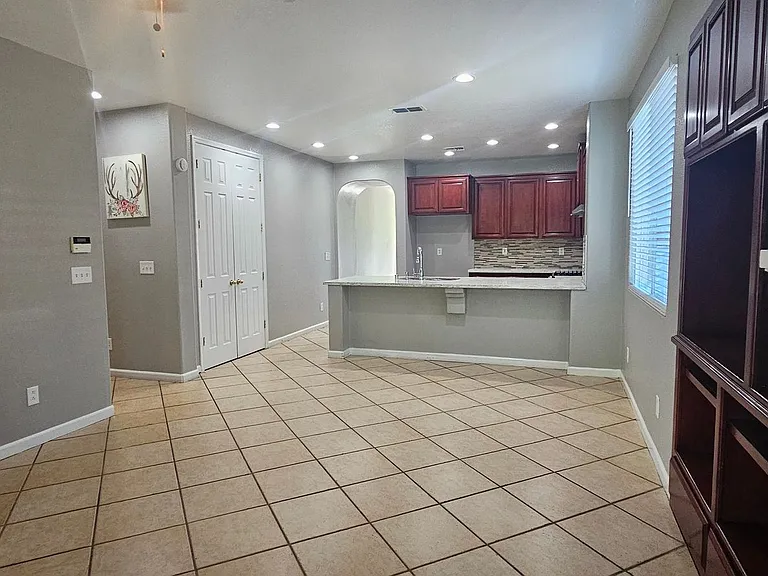 5796 Bridgecross Dr #1 — Photo 29