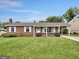 3 Roller Dr, Steelton, PA 17113
