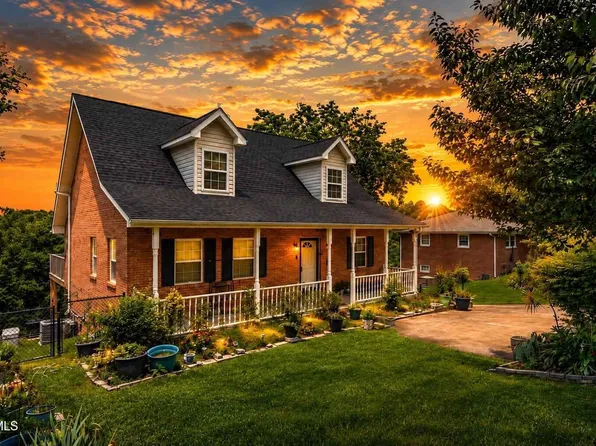 3720 Skyland Dr, Kingsport, TN 37664