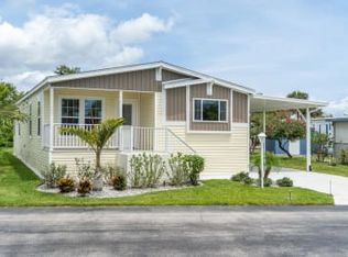 300 Costa Rica #19, Edgewater, FL 32141