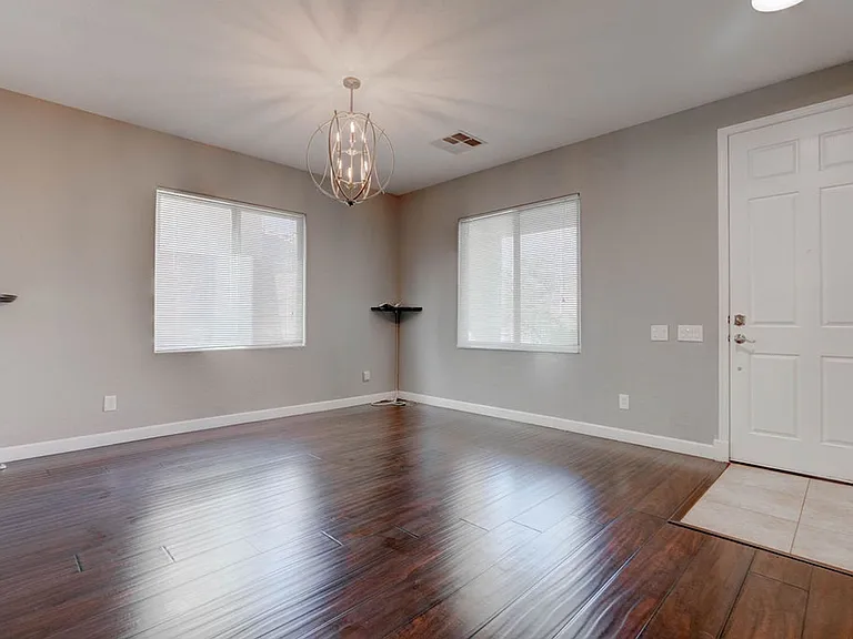 2589 Chateau Clermont St — Photo 20