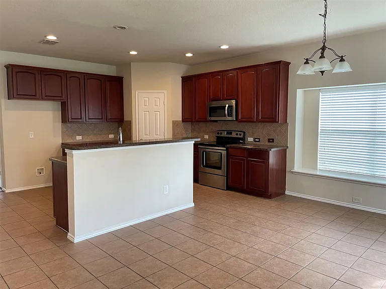 1013 Camp Verde Dr — Photo 23