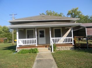306 S Grove St, Yates Center, KS 66783