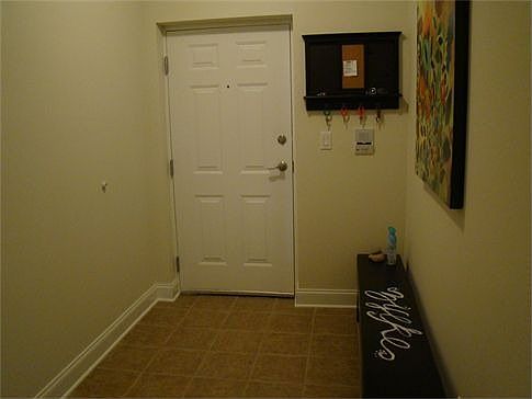 4th image of 13304 Lake Shore Dr Unit 101