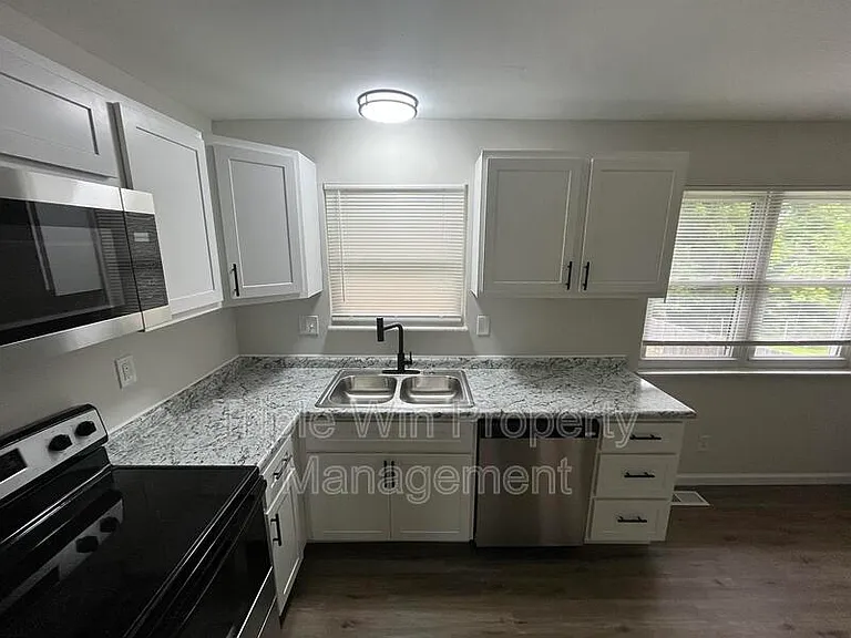 1014 Sunridge Trl W — Photo 21