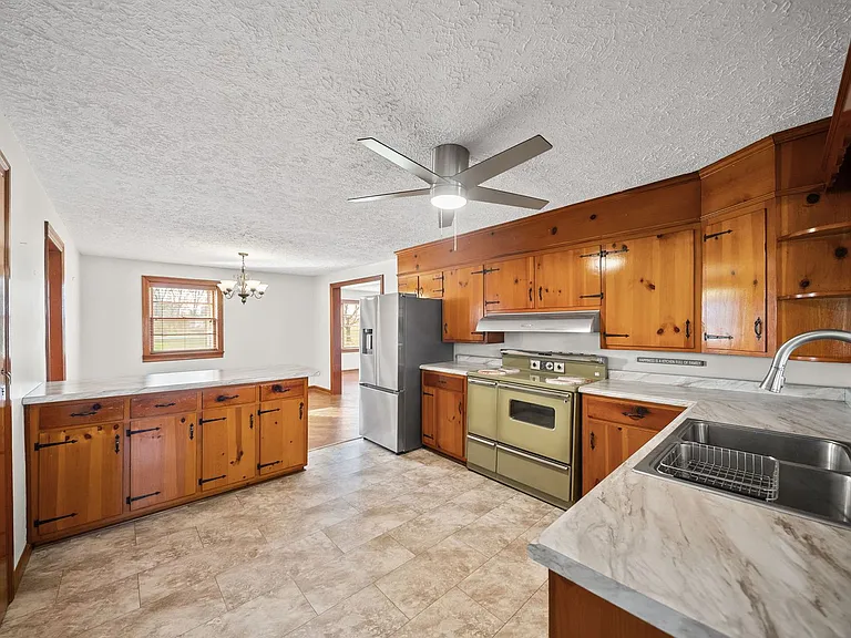 4540 Canton Pike — Photo 9