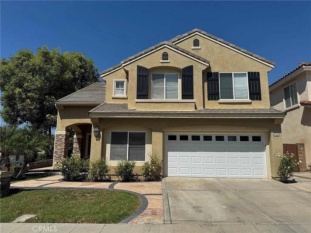 5 bed, 3048 sqft, $5,998 — Photo 2