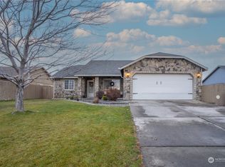 1439 S Husky Dr, Moses Lake, WA 98837