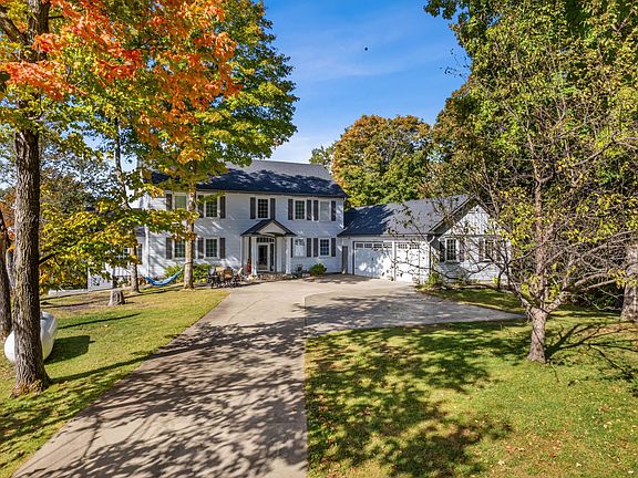 2nd image of 42939 Lida View Ln